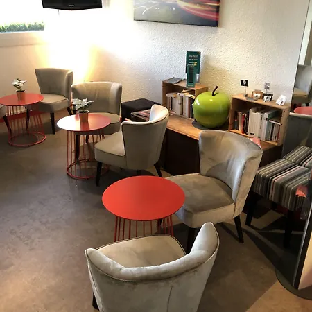 ホテル Brit Rouen Sud Val De Reuil 3*