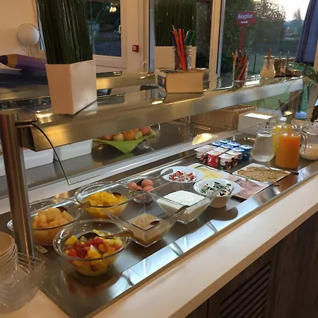 ホテル Brit Rouen Sud Val De Reuil