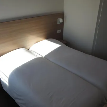 Rouen Est / Val De Reuil 3* Val-de-Reuil