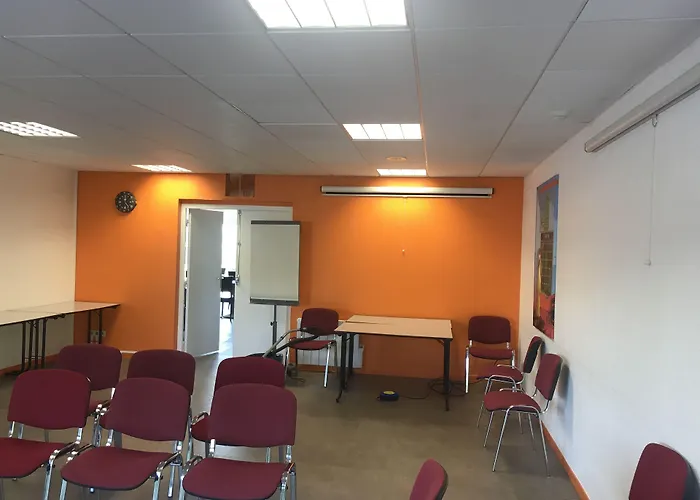 Hotel Rouen Est / Val De Reuil 3*