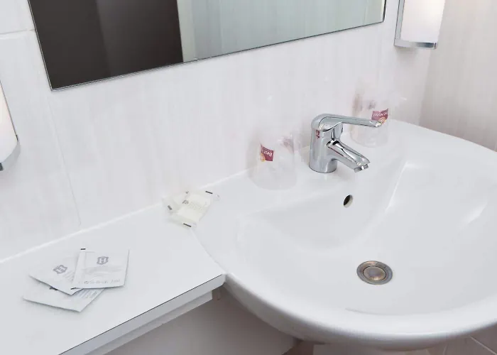 Hotel Brit Rouen Sud Val De Reuil Val-de-Reuil