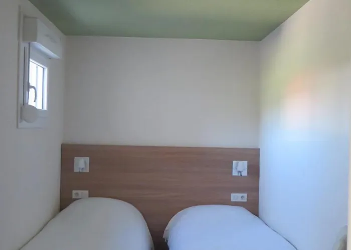 Rouen Est / Val De Reuil 3*