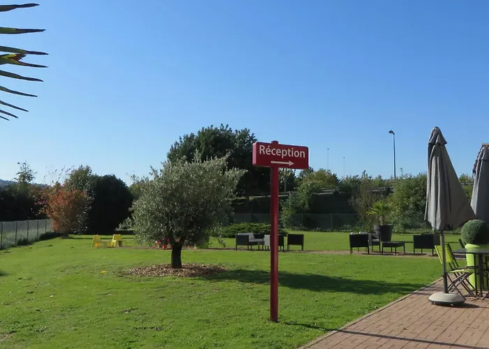 Rouen Est / Val De Reuil Hotel